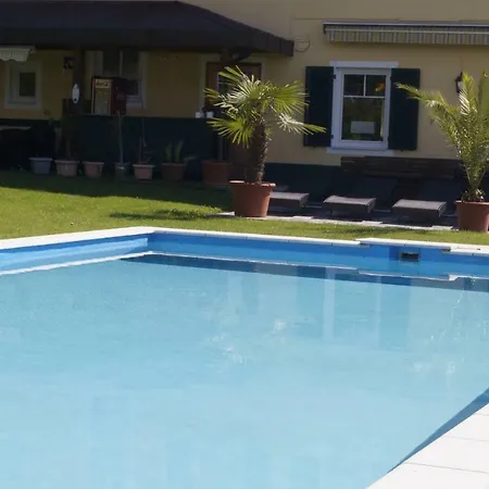 Dobernig - Contactless Check In/stay Bed & Breakfast 3*