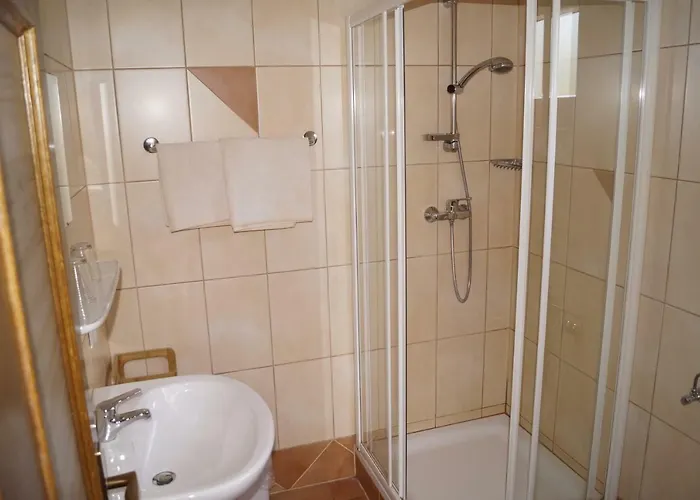 Panzió Dobernig - Contactless Check In/stay Klagenfurt am Woerthersee